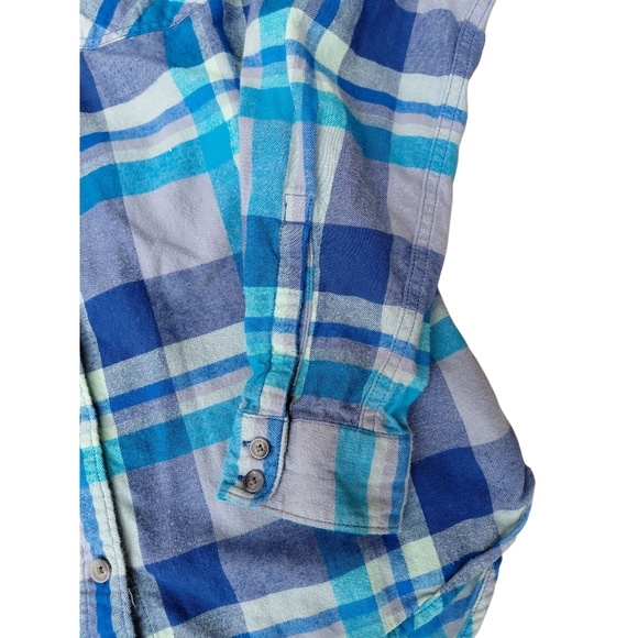 Eddie Bauer Blue Casual Button Down Flannel Shirt - Picture 4 of 7